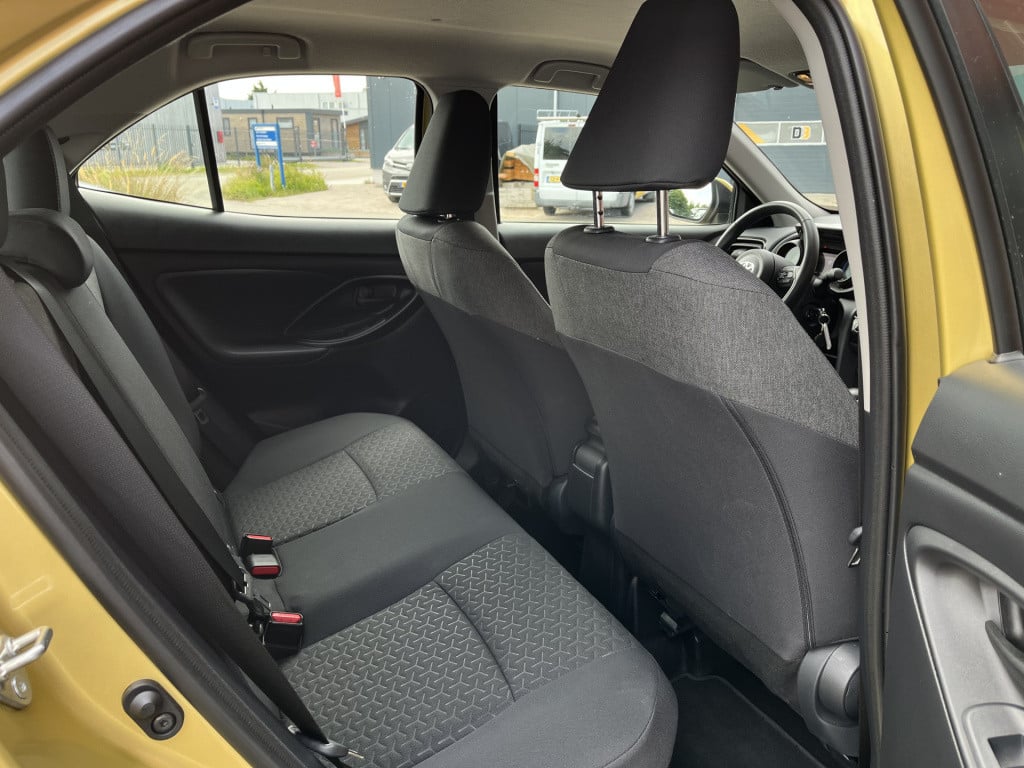 Toyota Yaris Cross 1.5 hybrid active aut | climate | cruise | camera | appl