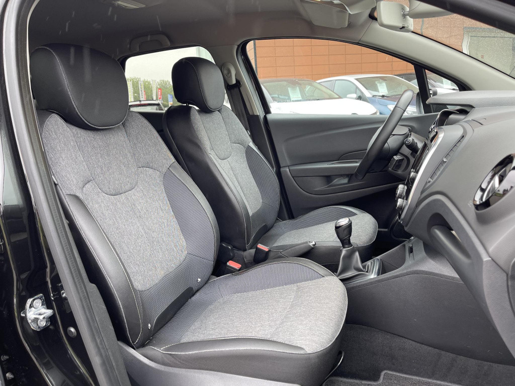 Renault Captur 0.9 tce bose | navigatie | camera | achterbank verstelbaar |