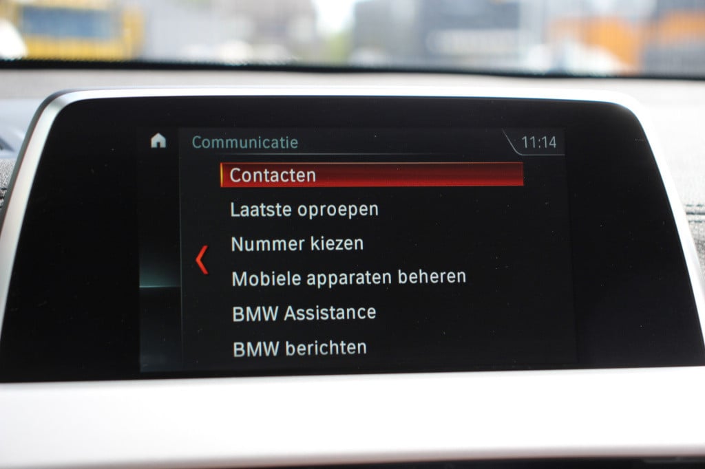 BMW X2 sdrive18i executive | leder | achteruitrijcamera | navi |