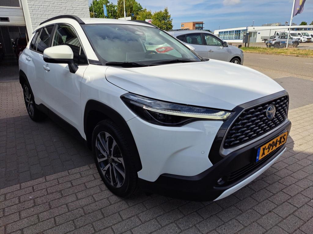Toyota Corolla Cross 2.0 high power 153 pk hybrid 200 style
