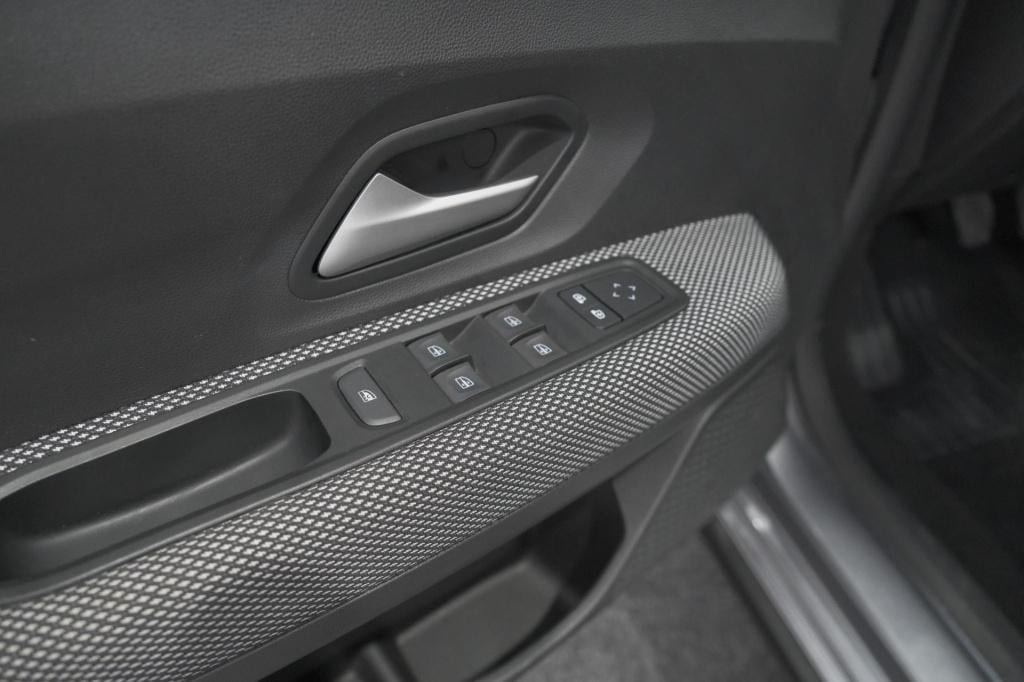 Dacia Jogger tce 100 eco-g expression | 7 zitplaatsen | camera | dodehoekde