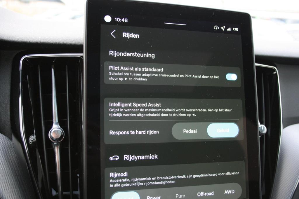 Volvo XC60 2.0 t6 plug-in hybrid awd plus black edition / nieuw / model 202