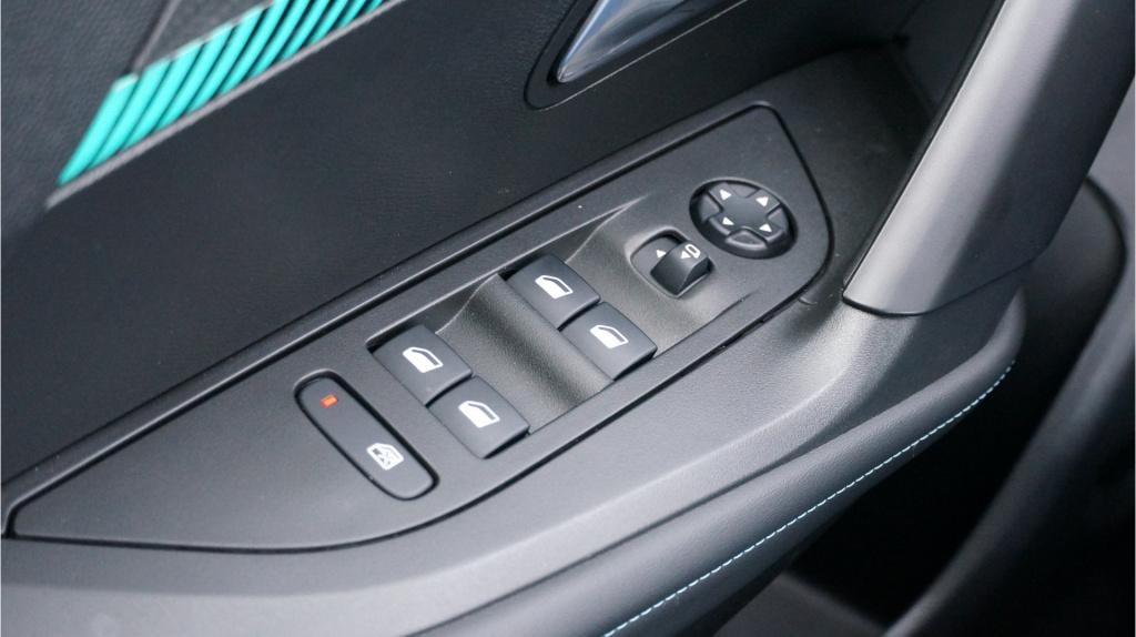 Peugeot 2008 1.2 puretech allure rijklaar incl garantie