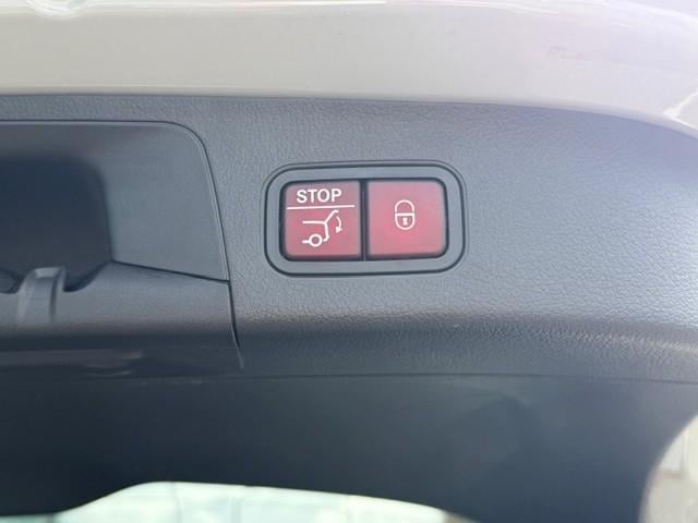 Mercedes-Benz Gla-klasse 200 business solution amg l panoramadak l mbux l m