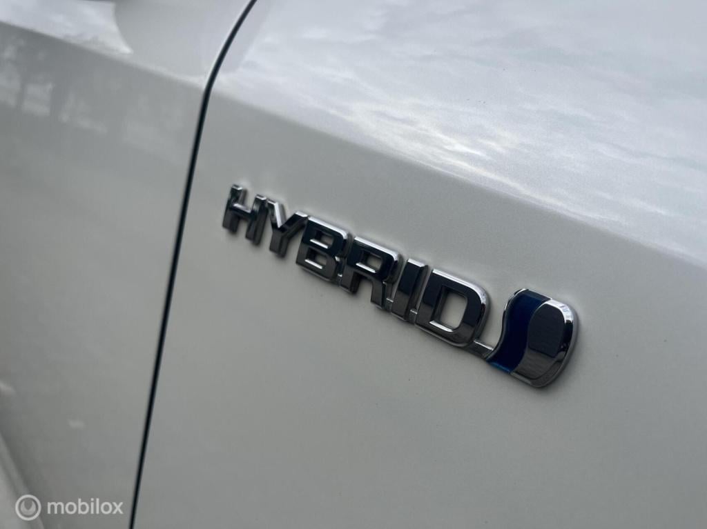 Toyota Corolla Touring Sports 1.8 hybrid dynamic || adapt. cruise | carplay