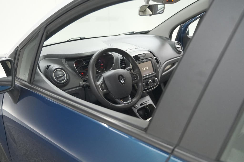 Renault Captur tce 90 limited | navigatie | parkeersensoren | trekhaak