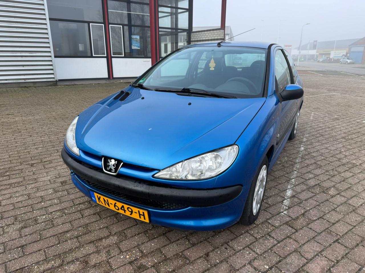 Peugeot 206 bj 2004  1000 euro