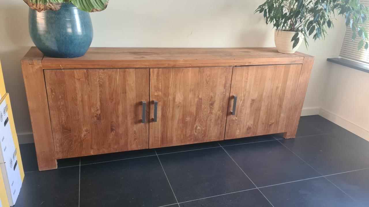 Dressoir teakhout en salontafel eiken (gratis)