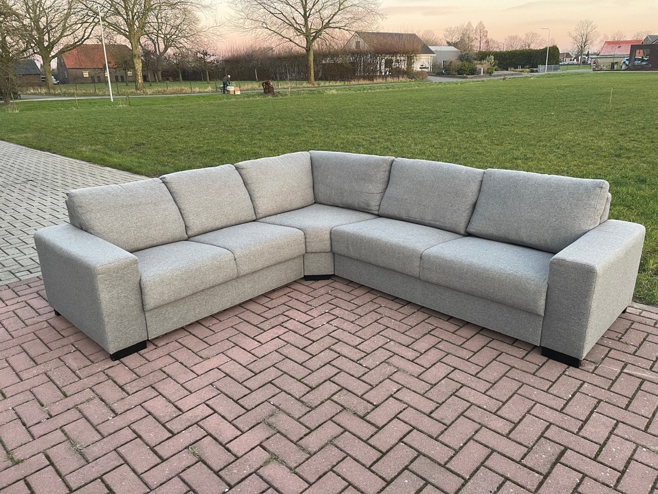 GRATIS LEVERING HEEL NL Mooie Grijs Stoffen Hoekbank