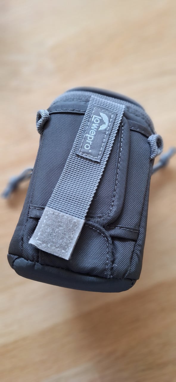 Compacte Sonycamera met zoomlens