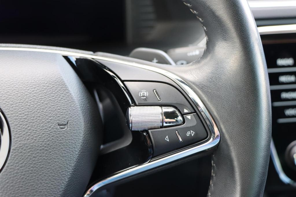 Skoda Superb combi 1.4 tsi iv laurin & klement 218pk dsg6 | soh 89,9% | tre