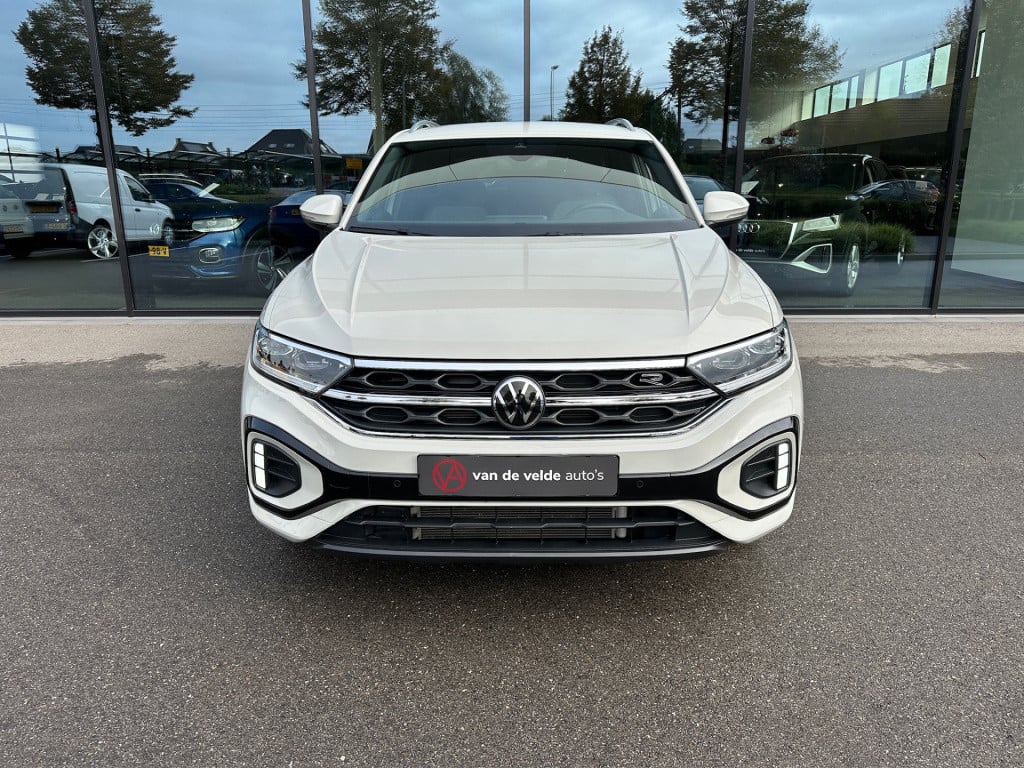 Volkswagen T-roc 1.5 tsi 150pk dsg r-line | camera | carplay | dode hoek | 