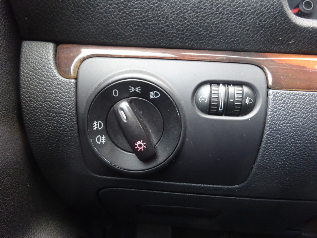 Volkswagen Eos 2.0-16v fsi climate control / stoelverwarming / cruise contr