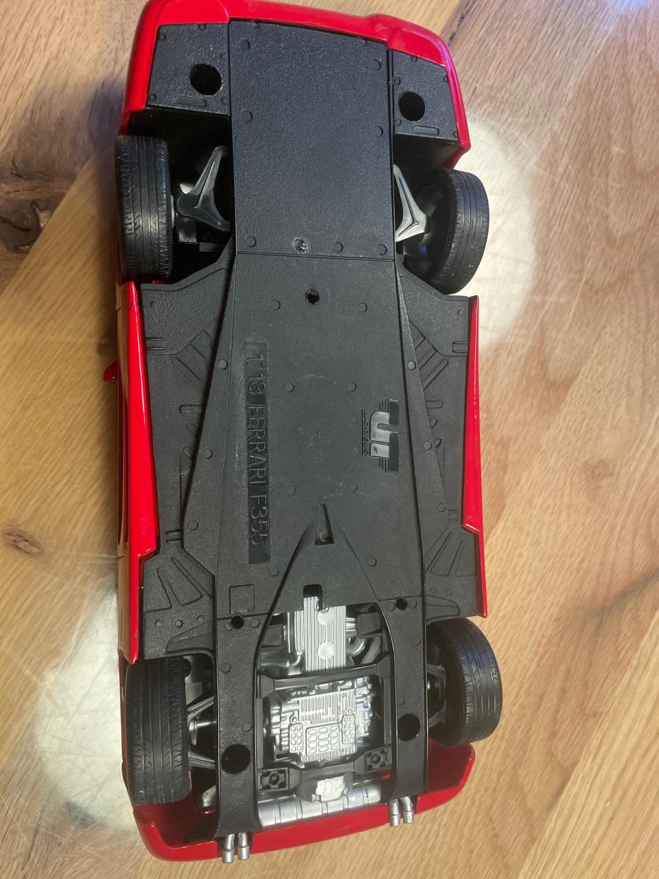 UT models 1/18 Ferrari F355