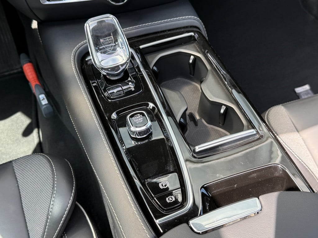 Volvo V60 t6 398pk recharge plus dark| panodak| adap.cruise| trekhaak| cam