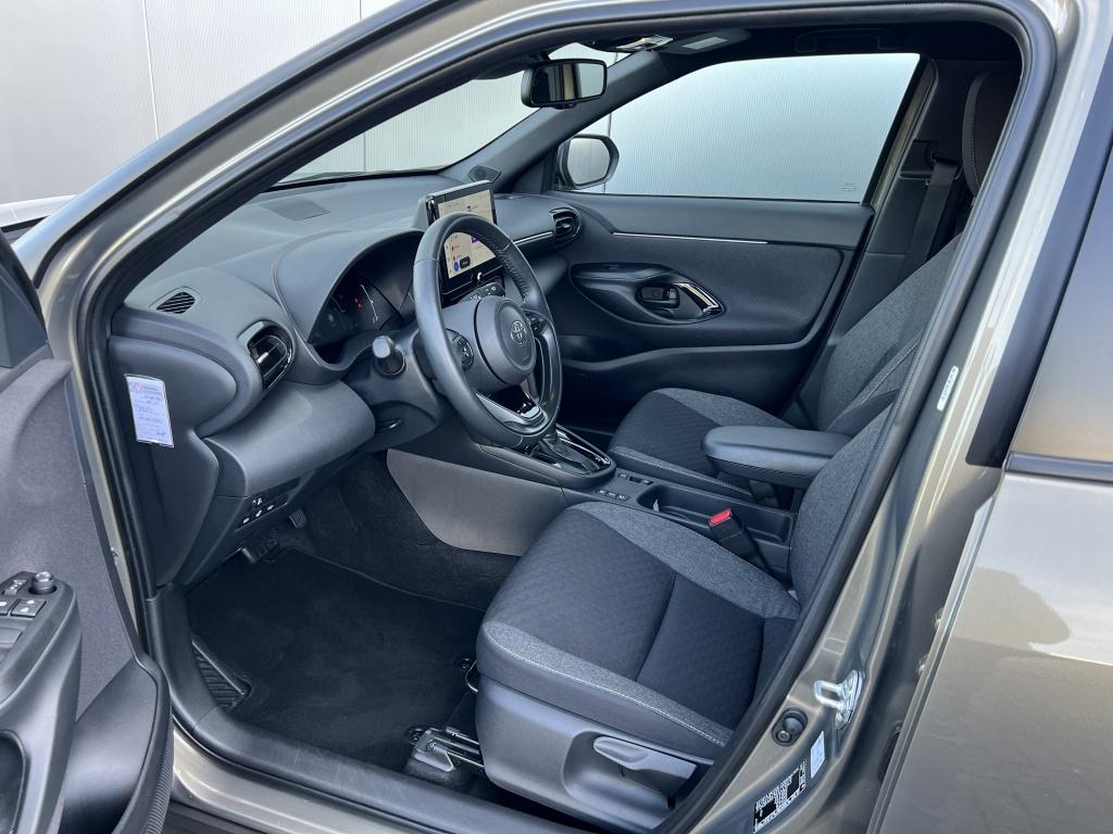 Toyota Yaris Cross 1.5 hybrid 115 first met comfort pack