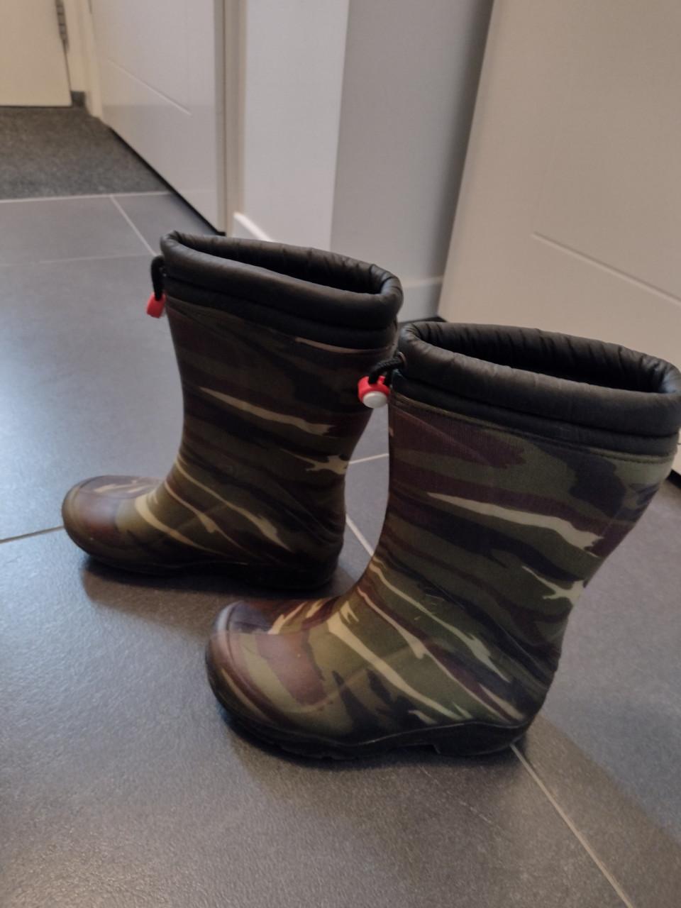 Gevoerde winterlaarzen maat 32