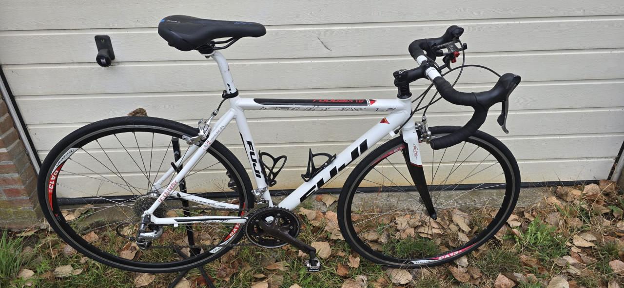Fuji Roubaix 1.0 – Shimano 105 – maat 52