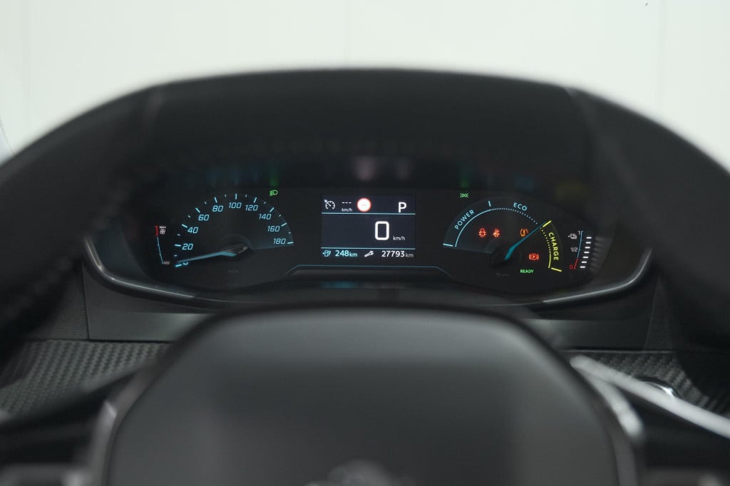Peugeot E-2008 ev gt 50 kwh | 3 fase laadfunctie | camera | navigatie | par