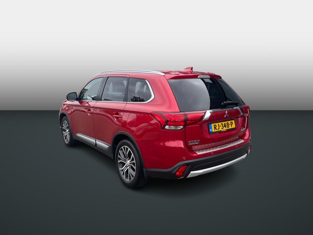 Mitsubishi Outlander 2.0 connect pro