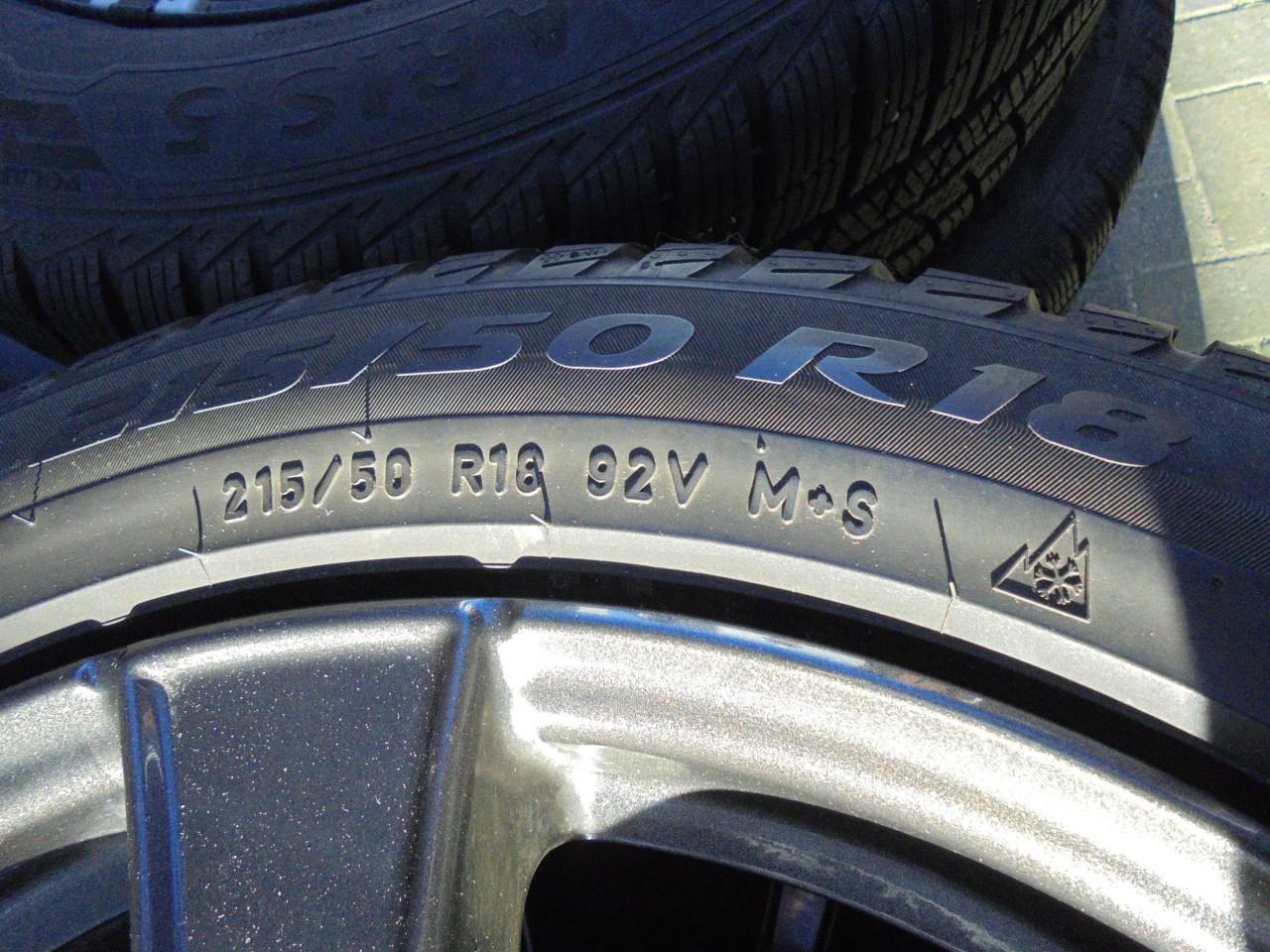 4 stuks Borbet Velgen 18 INCH met winterbanden van Pirelli van Skoda Karoq