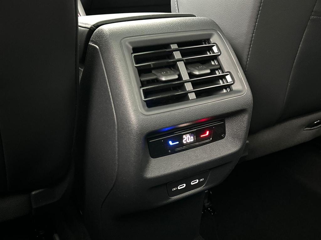 Volkswagen Tiguan r-line edition plug in hybride 204 pk black style pakket