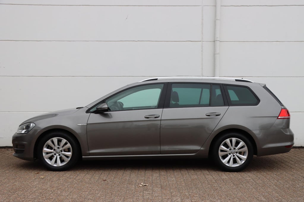 Volkswagen Golf variant 1.0 tsi business edition connected
