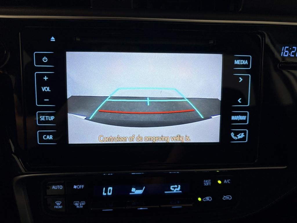 Toyota Auris 1.8 hybrid dynamic | navi | clima |