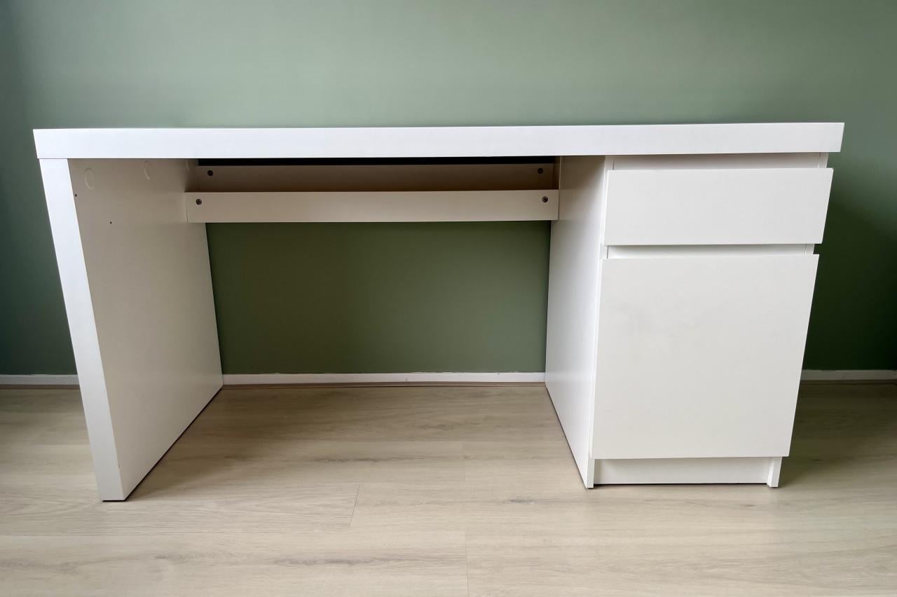 IKEA Malm Buro als nieuw!