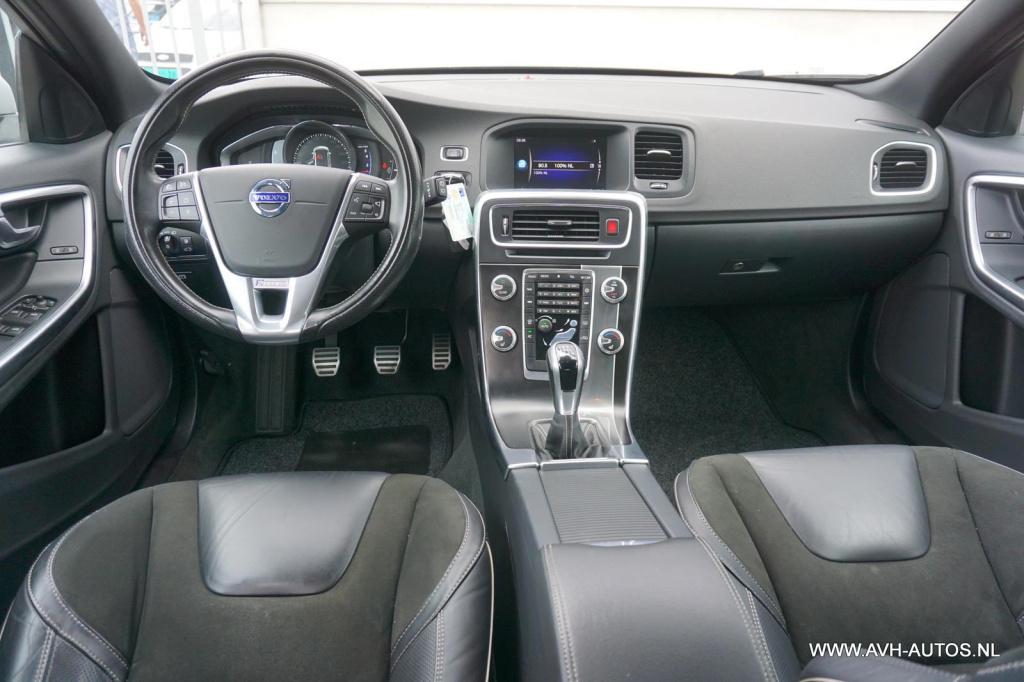 Volvo V60 2.0 t3 summum