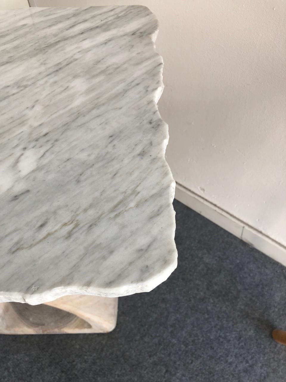 Marmeren Tafel met houten voet