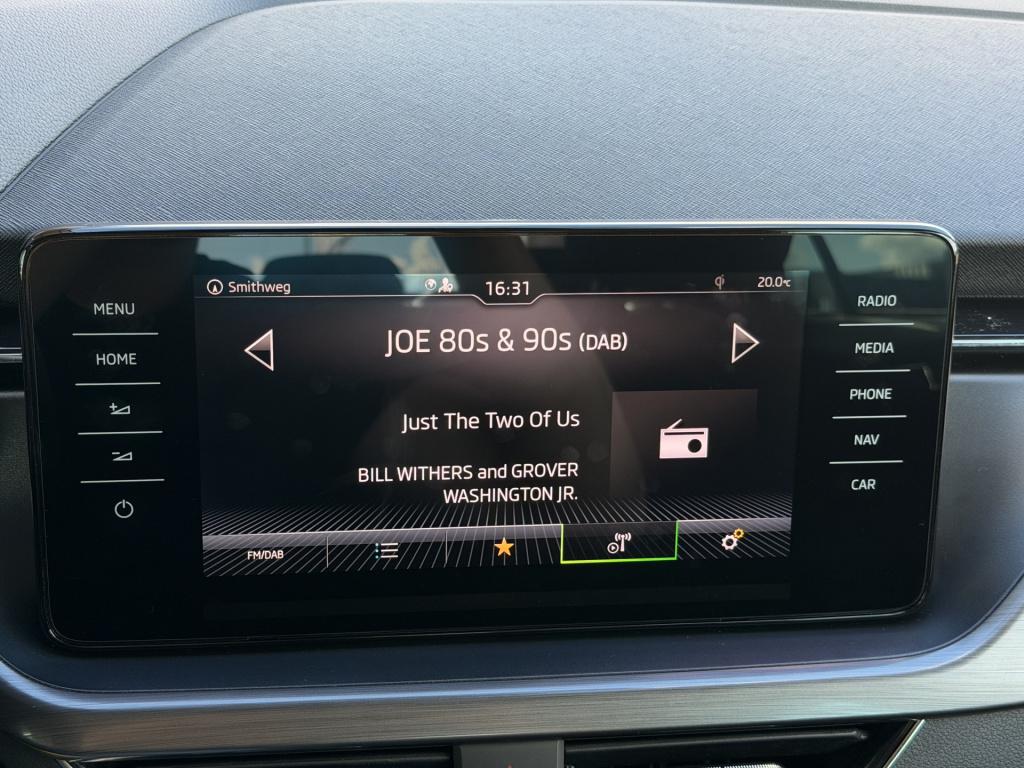 Skoda Kamiq 1.0 tsi scout line | apple carplay | lane assist | stoel/stuur 