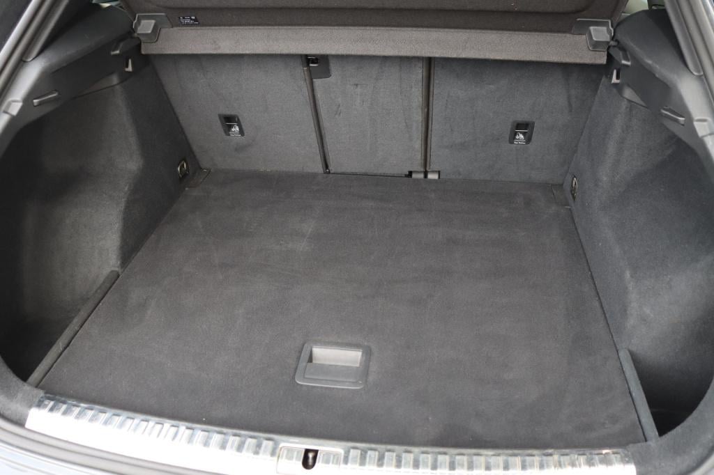 Audi Q3 35 tfsi s line 150pk s-tronic