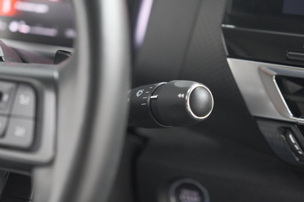 Citroen C4 puretech 131 eat6 shine | camera | head-up display | navigatie |