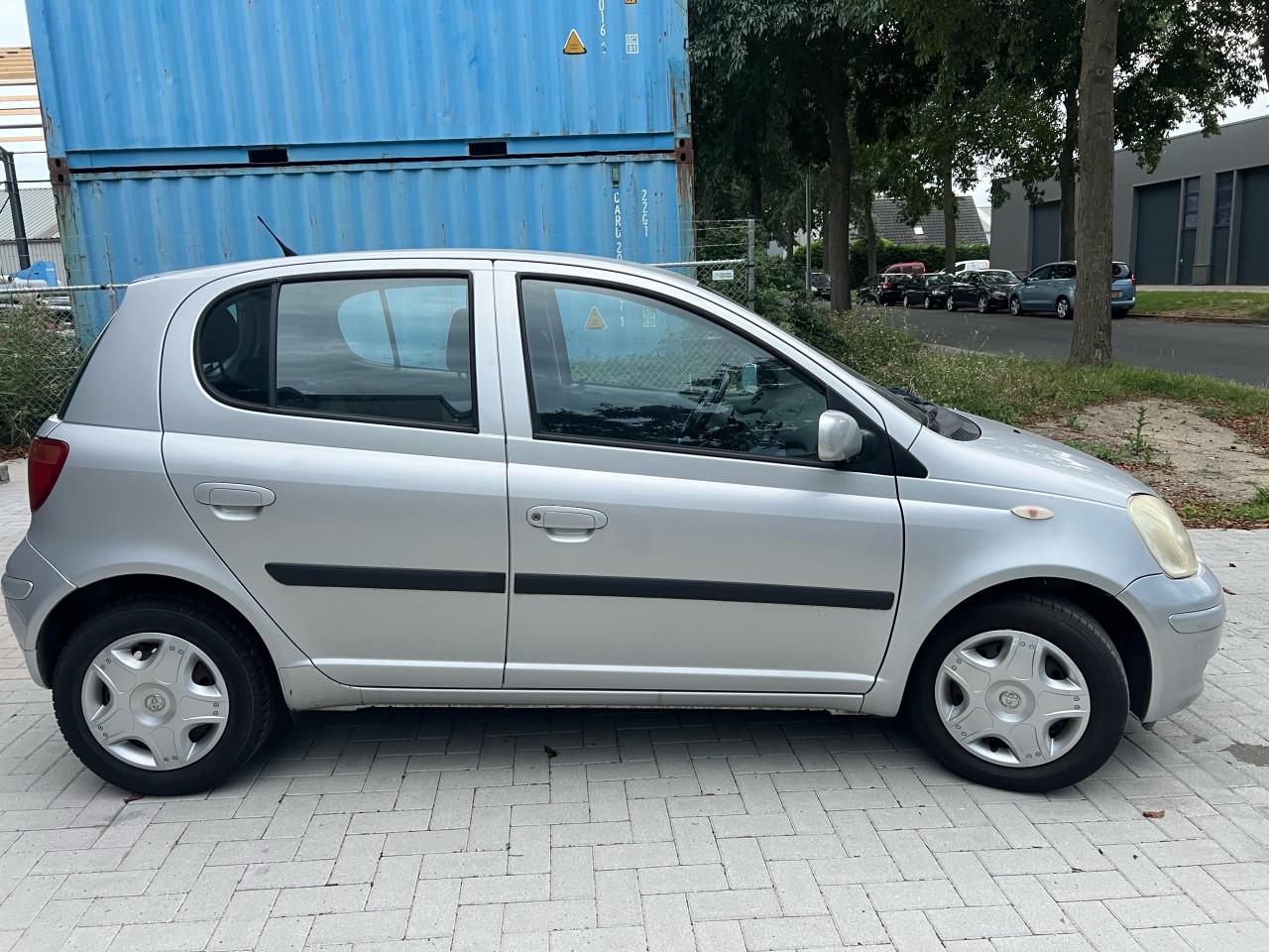 Toyota Yaris 1.0VVT-i S-Line 124.419KM Jaar apk