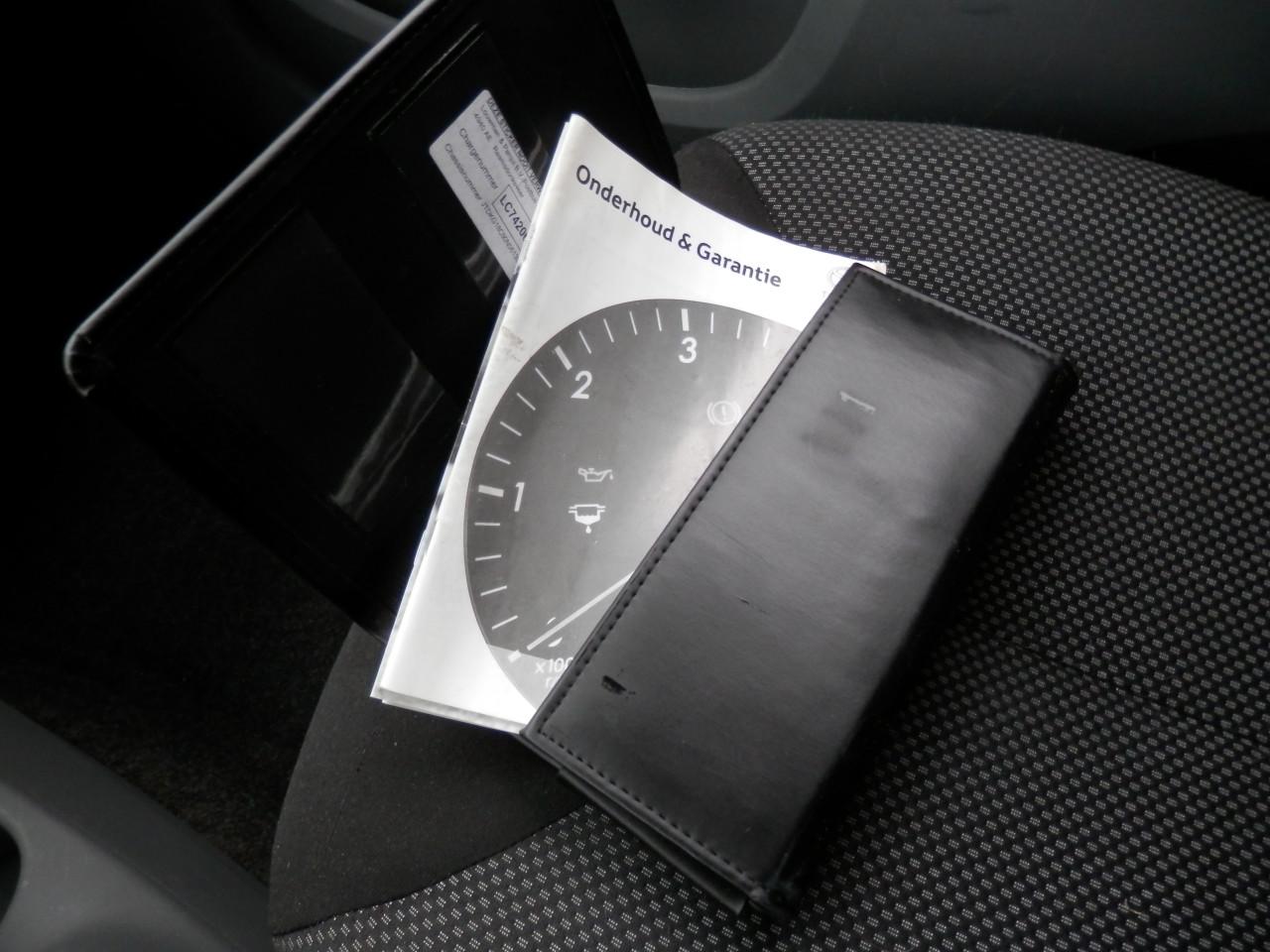 Auto Garant Biedt Aan: Toyota Aygo Comfort Navigator