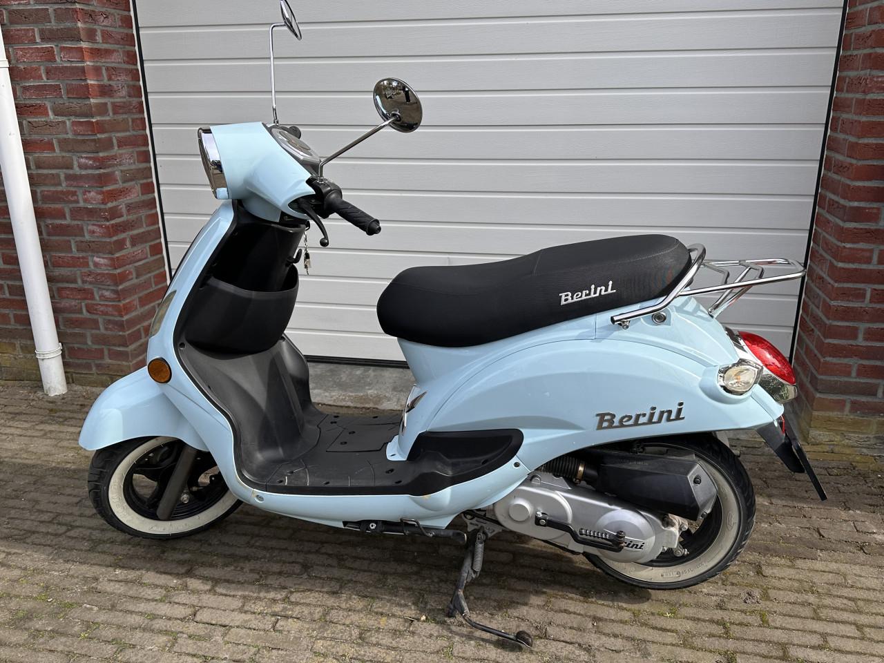 Berini New City scooter (45km)
