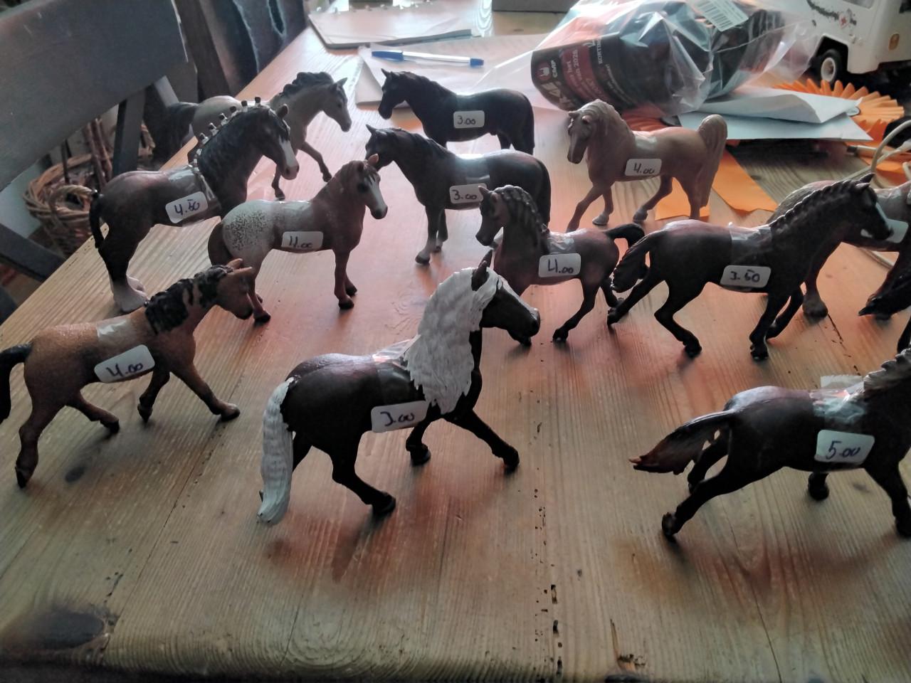 Schleich paarden diversen