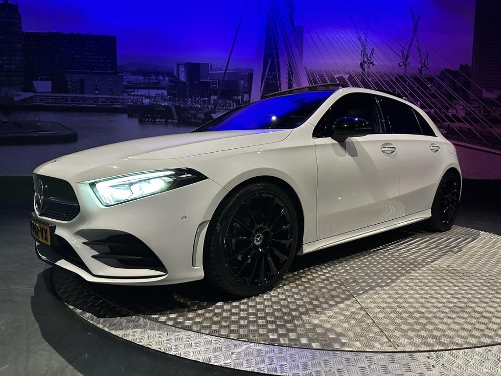 Mercedes-Benz A-Klasse 180 premium plus amg *pano*sfeer*camera*appconnect*