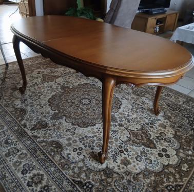 Tafel en 6 stoelen