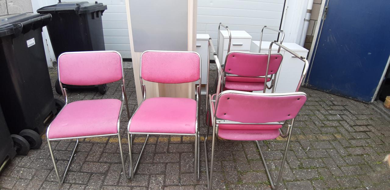 Roze stoel