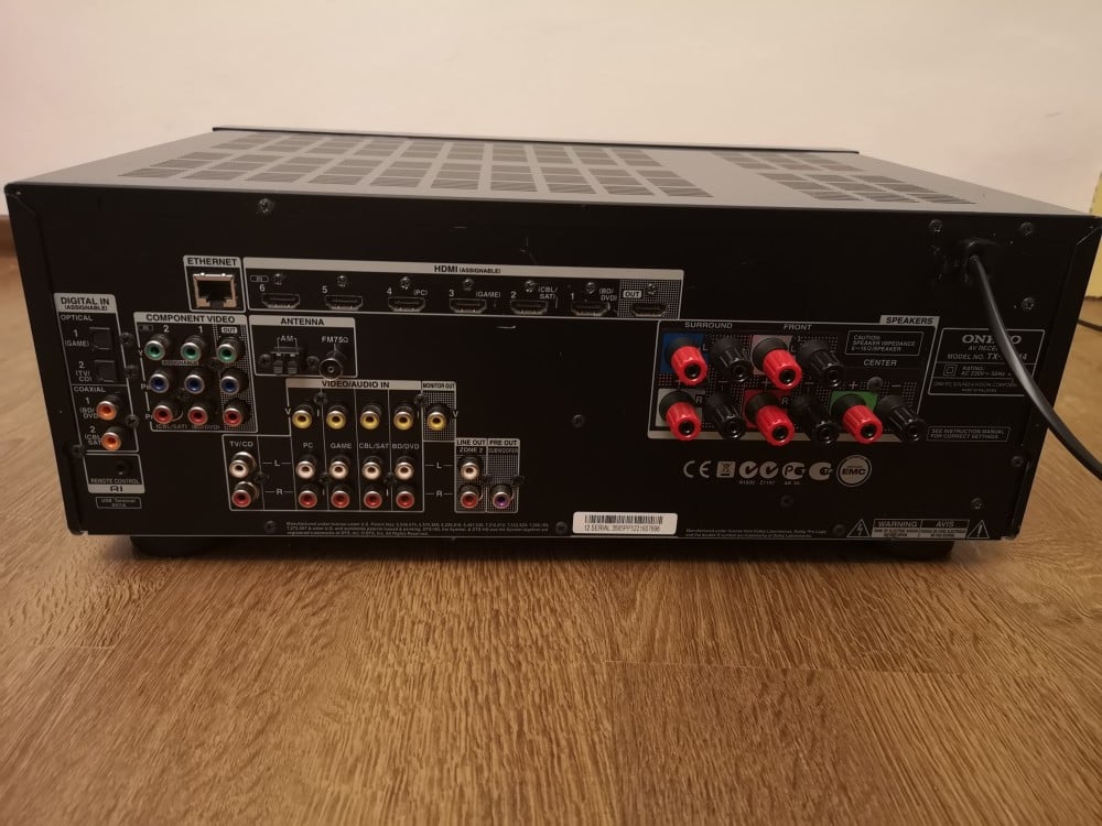 Refurbished, Onkyo TX-NR626, WIFI, Blautooth. nu: 170 euro !