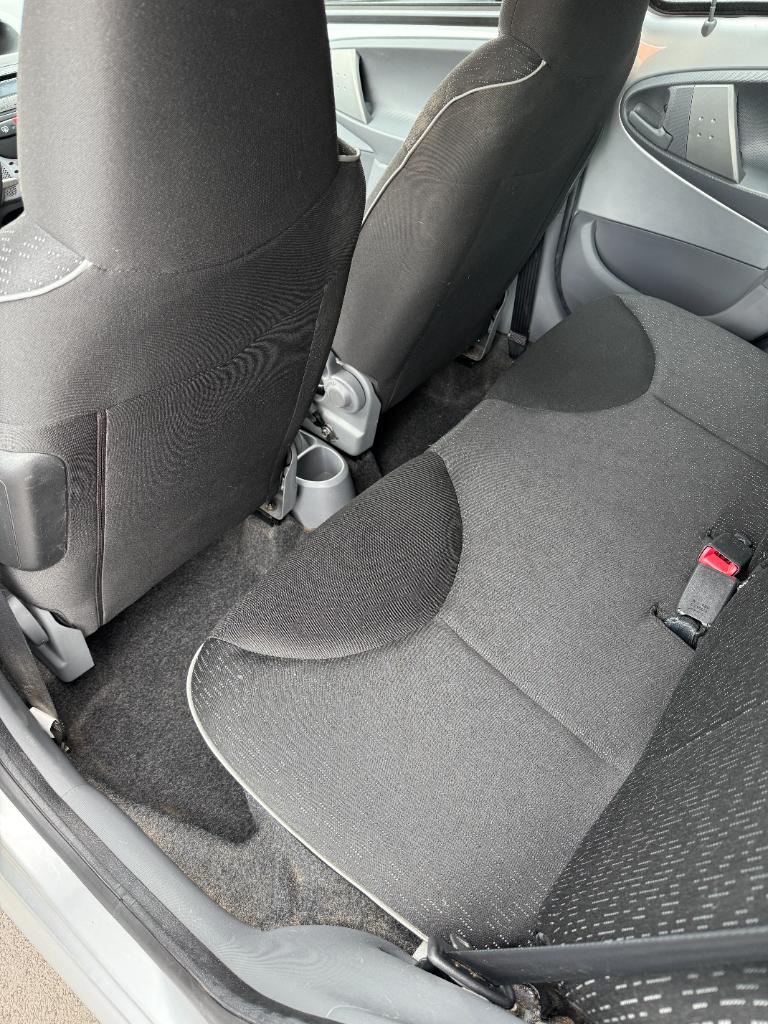 Peugeot 107 1.0-12v xs - 5drs - airco