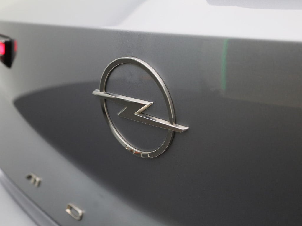 Opel Mokka 1.2 edition | parkeer sensoren | navigatie | airco | led | virtu