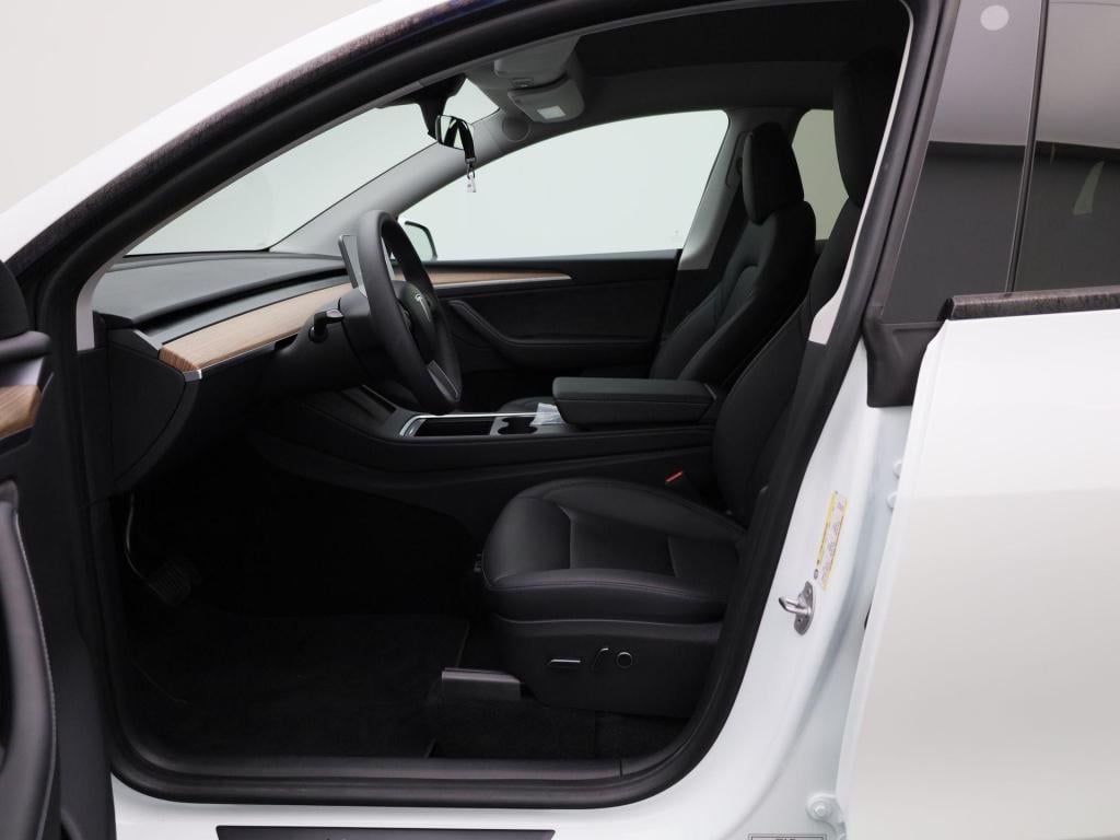Tesla Model Y long range awd 75 kwh | 96% soh | fsd | btw-auto | lage km st