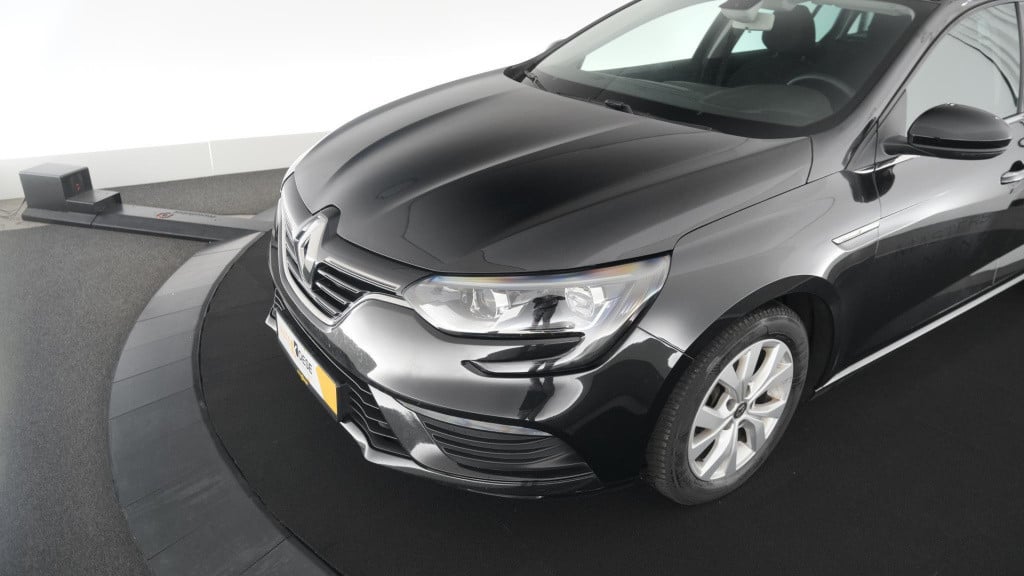 Renault Megane estate tce 140 edc limited | apple carplay | parkeersensoren