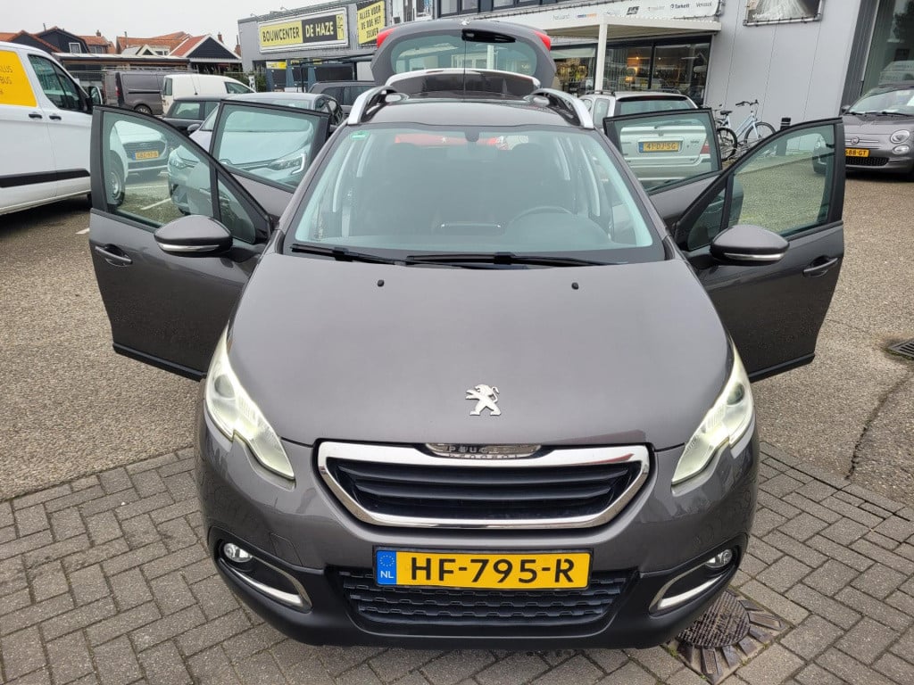 Peugeot 2008 1.2 puretech urban cross