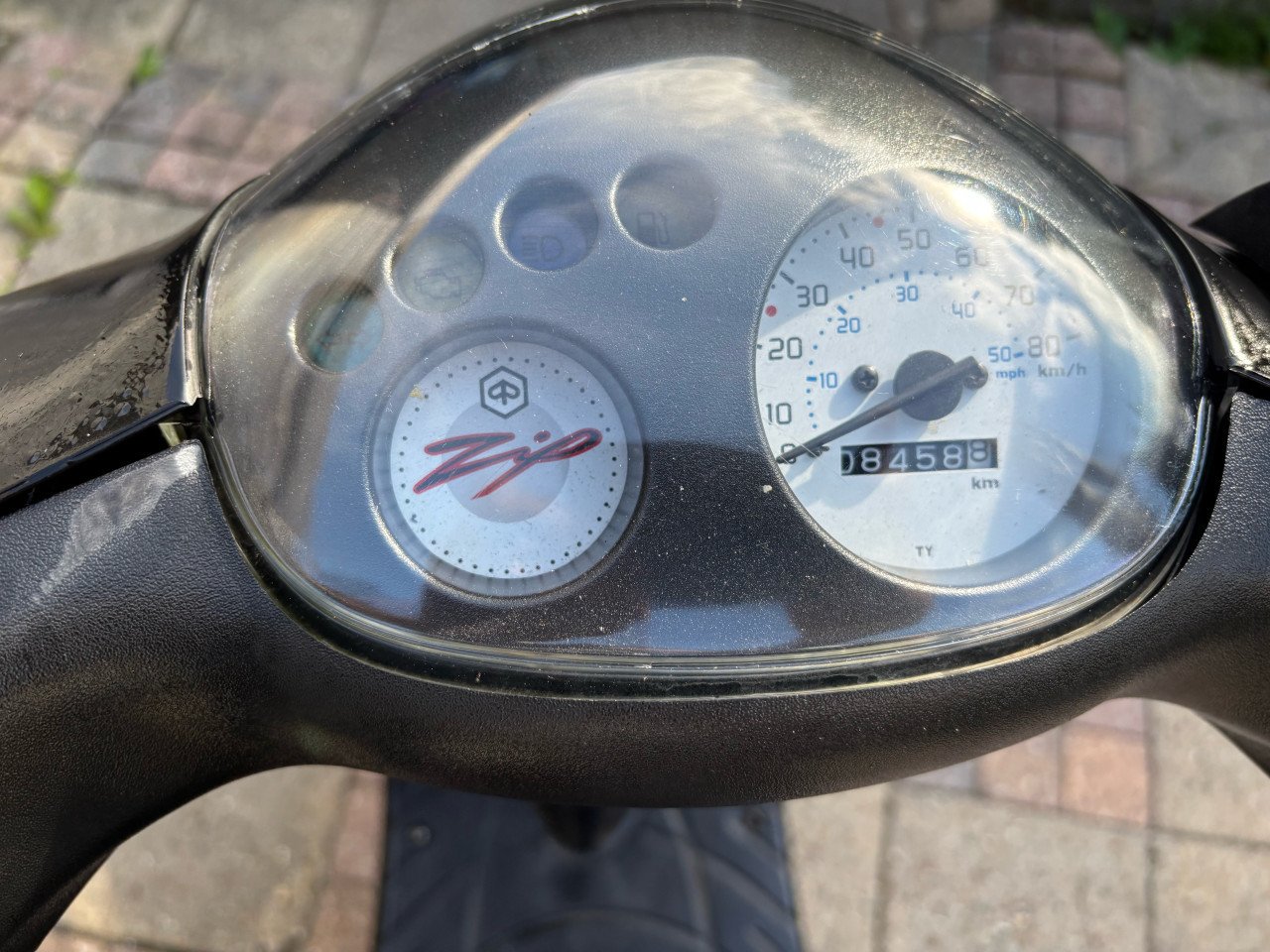 Scooter Piaggio Zip 4 T - geel kenteken