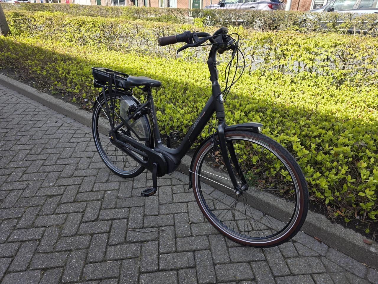 Schitterende Gazelle Orange C8 met Bosch middenmotor