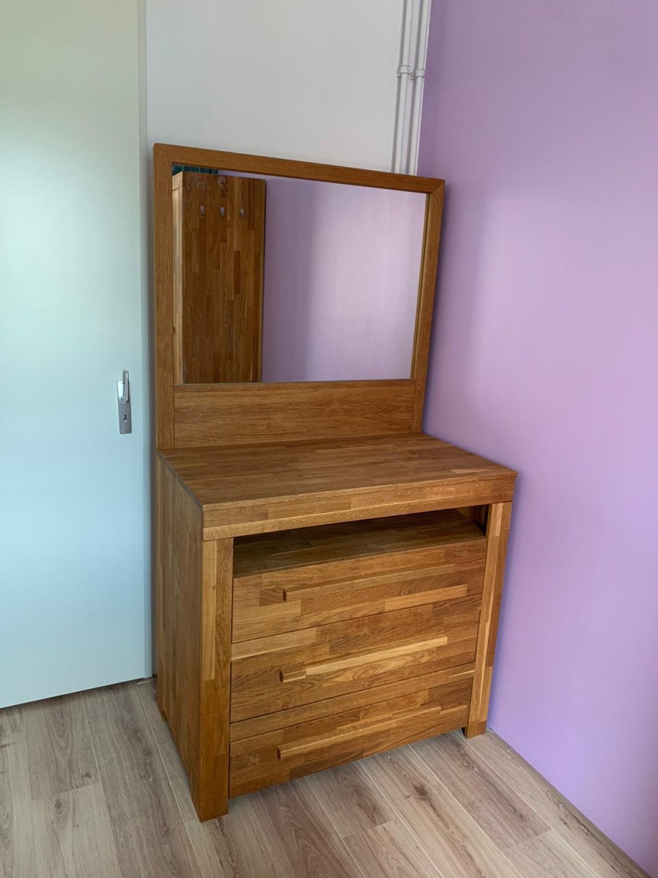 Degelijke houten Babykamer meubelset (ledikant, commode)